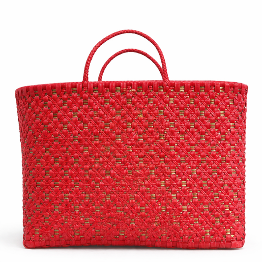 Pre-order “La Deseada”