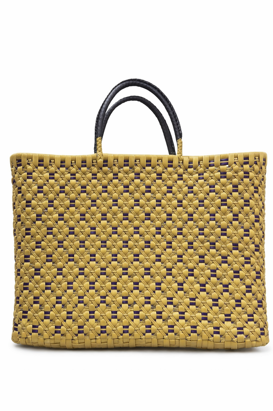 Pre-order “La deseada”