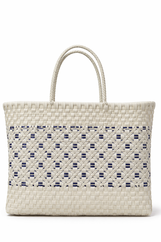 Pre-Order “La Deseada”