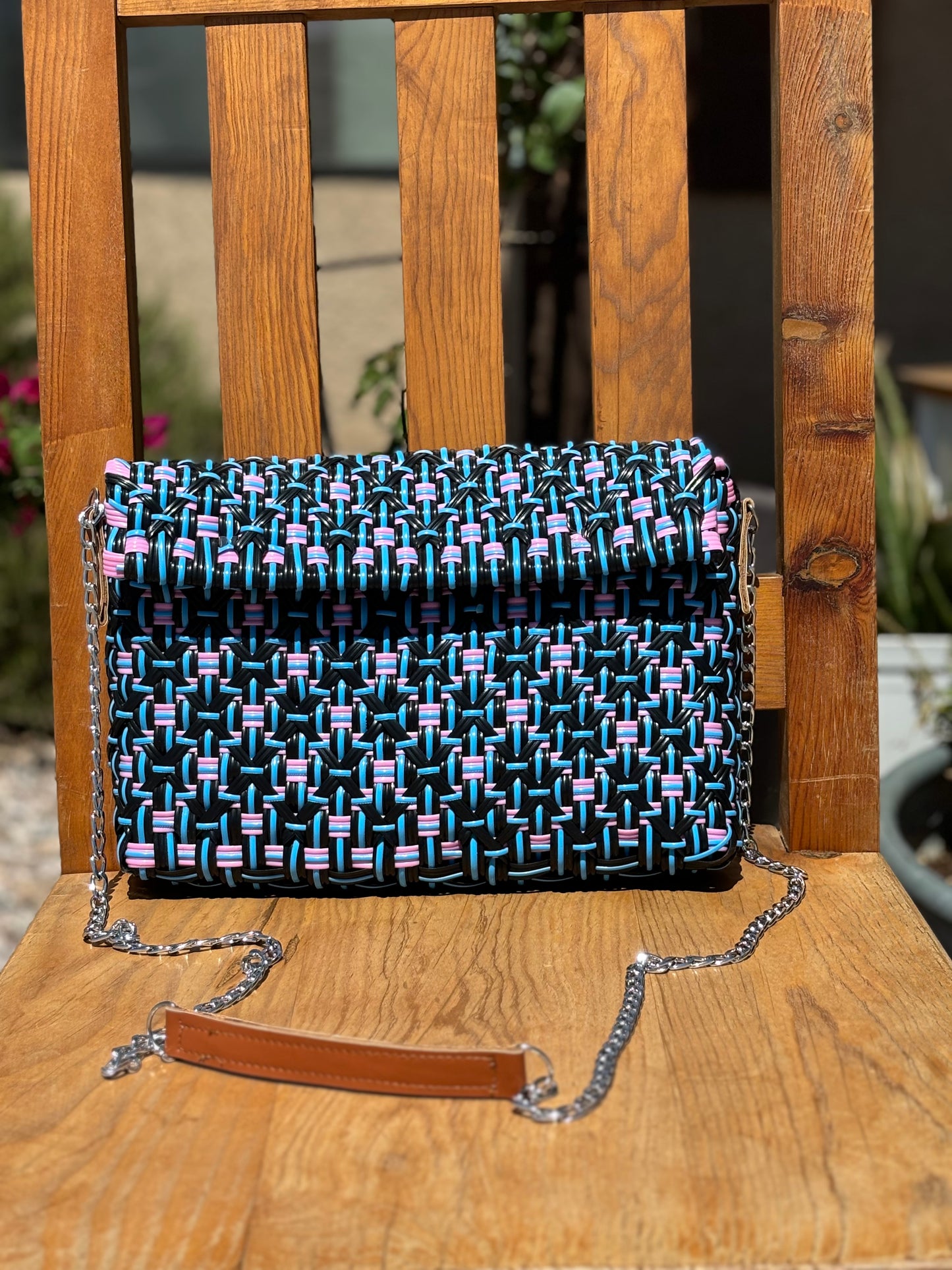 Coqueta Crossbody-blues