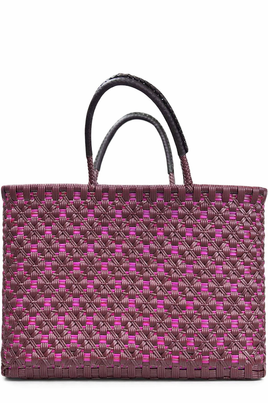 Pre-order “La Deseada”